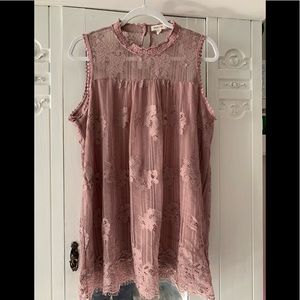 Paper and Lee lavender, lace, sleeveless blouse